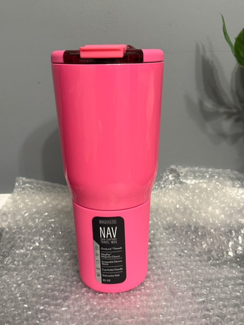 BruMate NAV Travel Mug in Vibrant Hot Pink